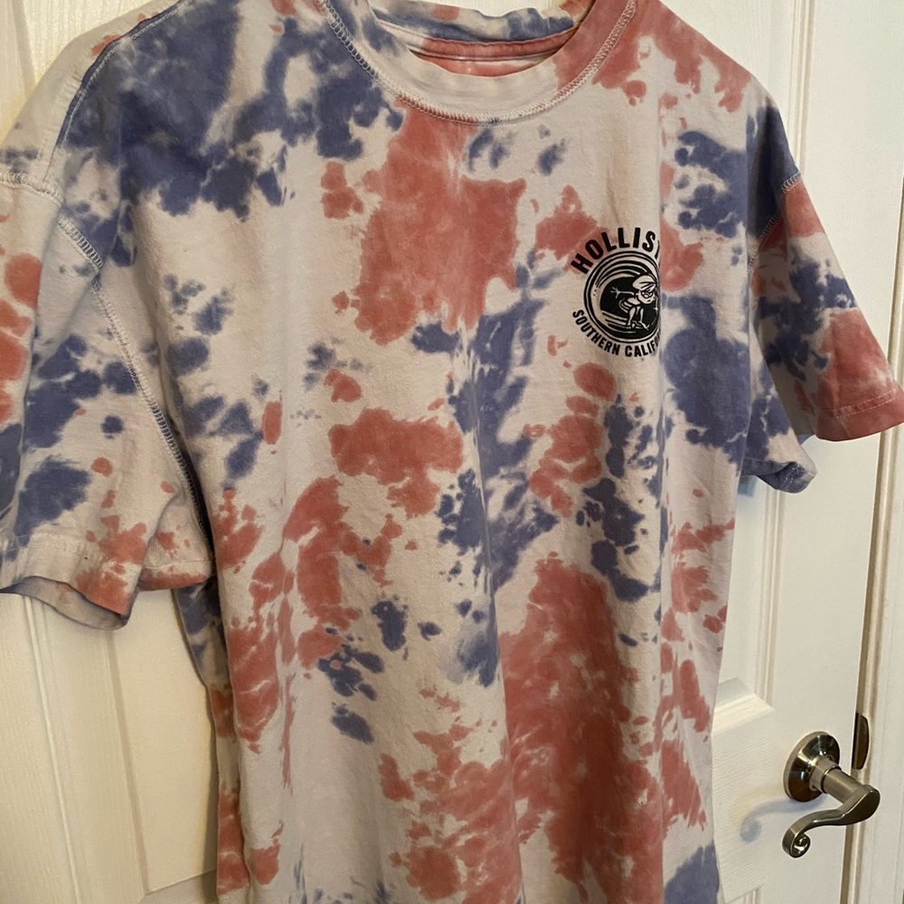 Hollister tshirt